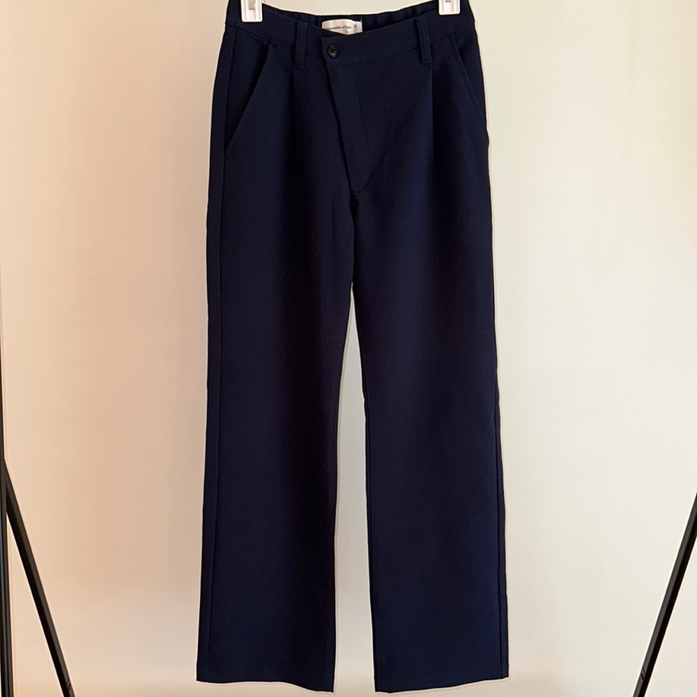 Abercrombie Relaxed Straight Pant Cross Waist